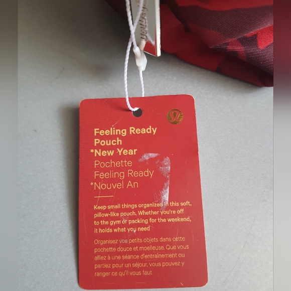 Lululemon- Feeling Ready Camo New Year Pouch NWT - Picture 6 of 8